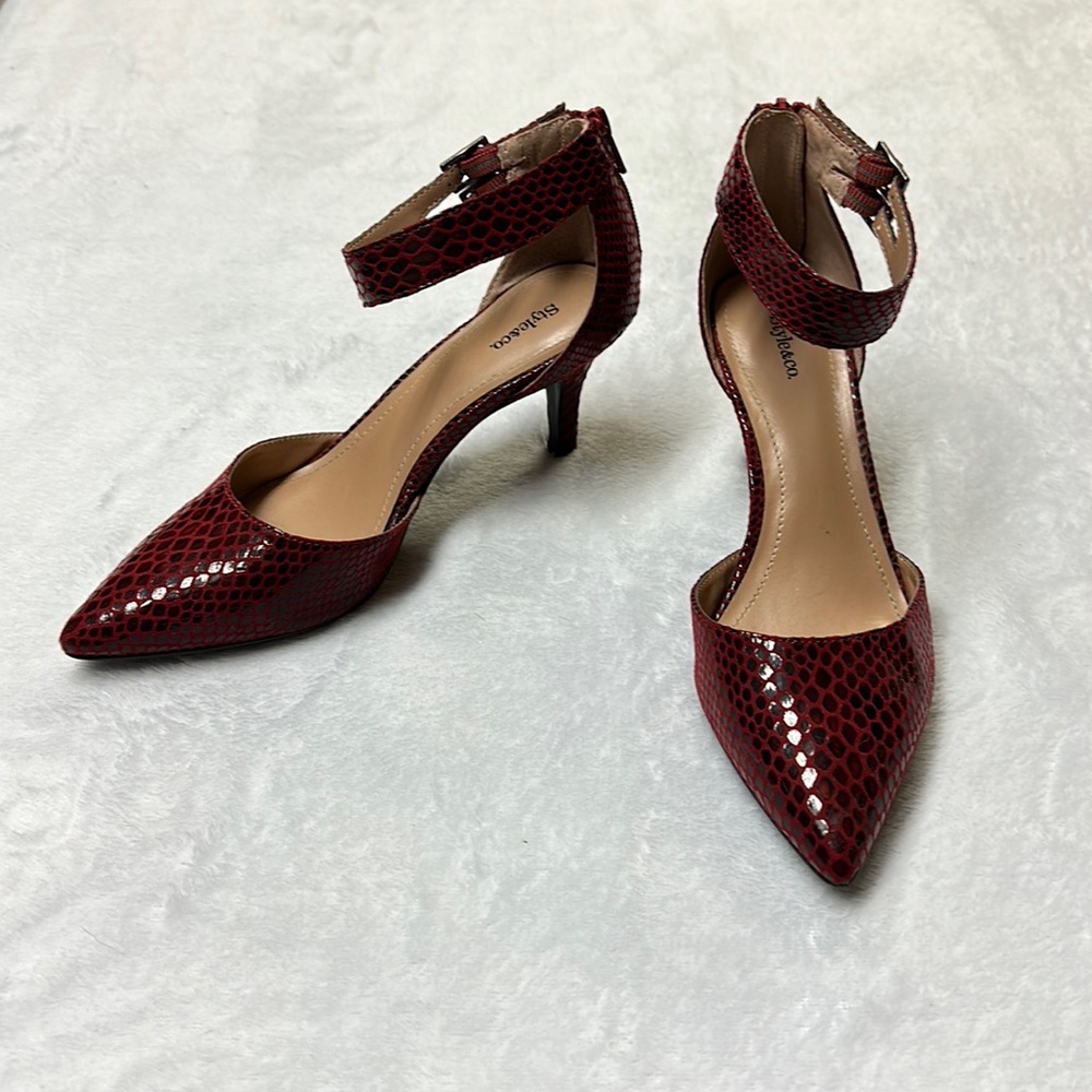 Style & Co Wandah Pointed Toe Heel